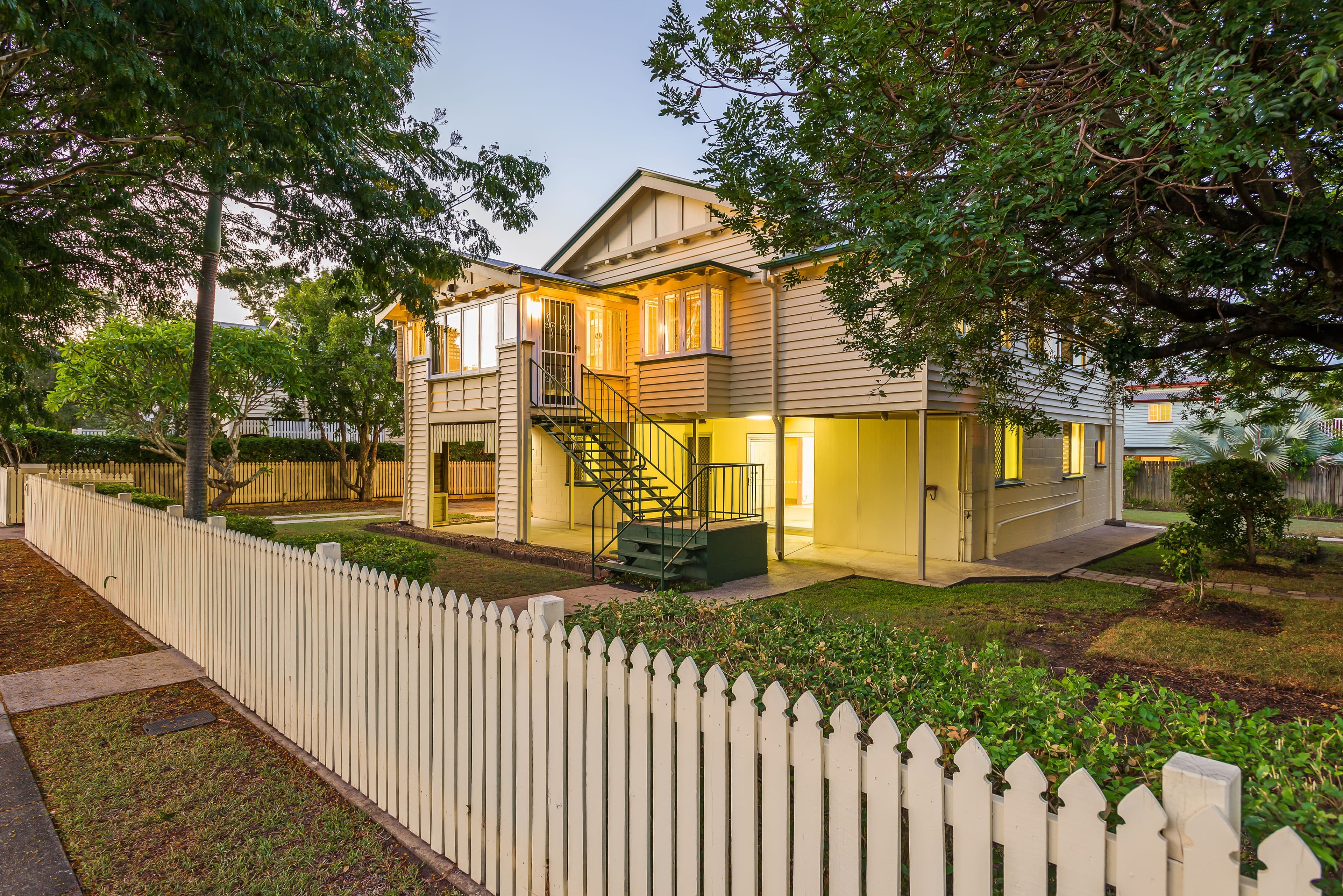 21-23 Randolph Street, GRACEVILLE QLD 4075, Graceville - Image 1