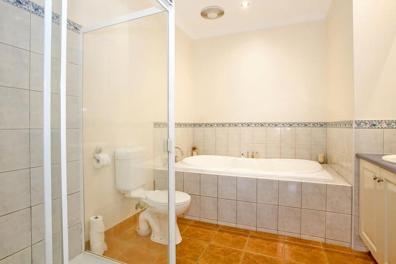65 Lakeside Boulevard, LARA VIC 3212, Lara - Thumbnail 5