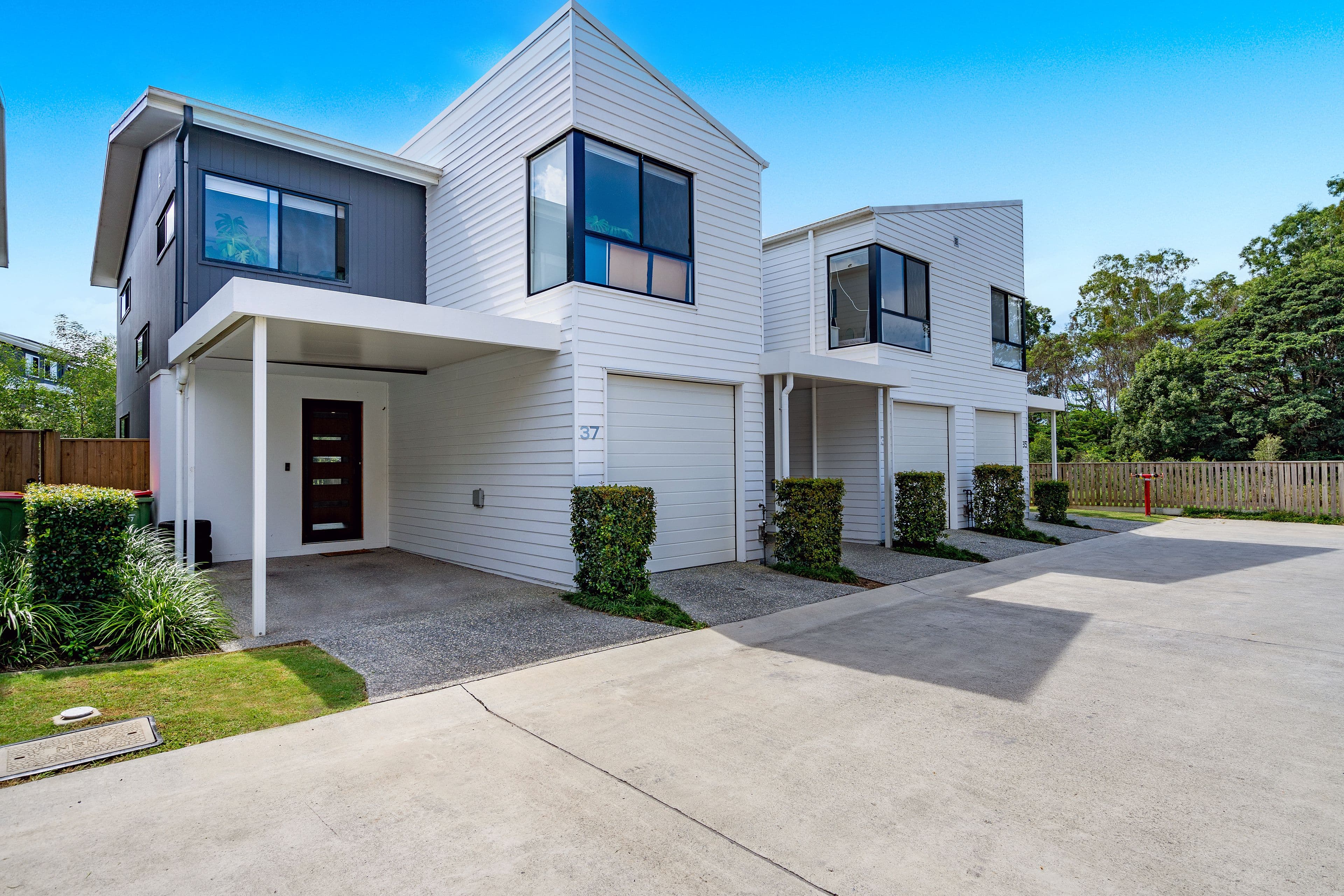 28 Bonogin Road, Mudgeeraba QLD 4213, Mudgeeraba - Image 1