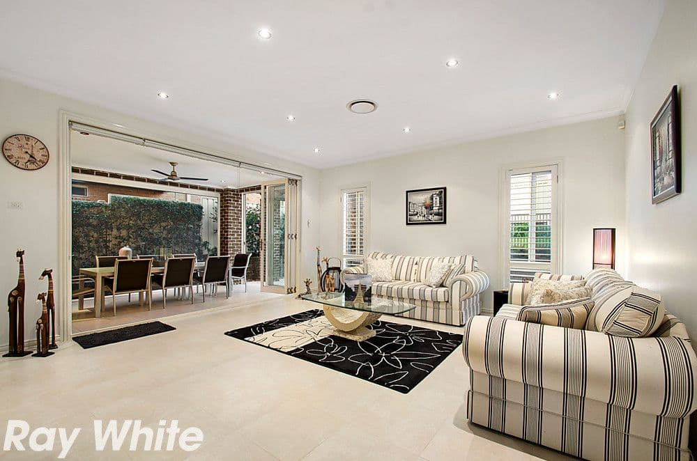 8 Lodgeworth Place, Castle Hill NSW 2154, Castle Hill - Thumbnail 4