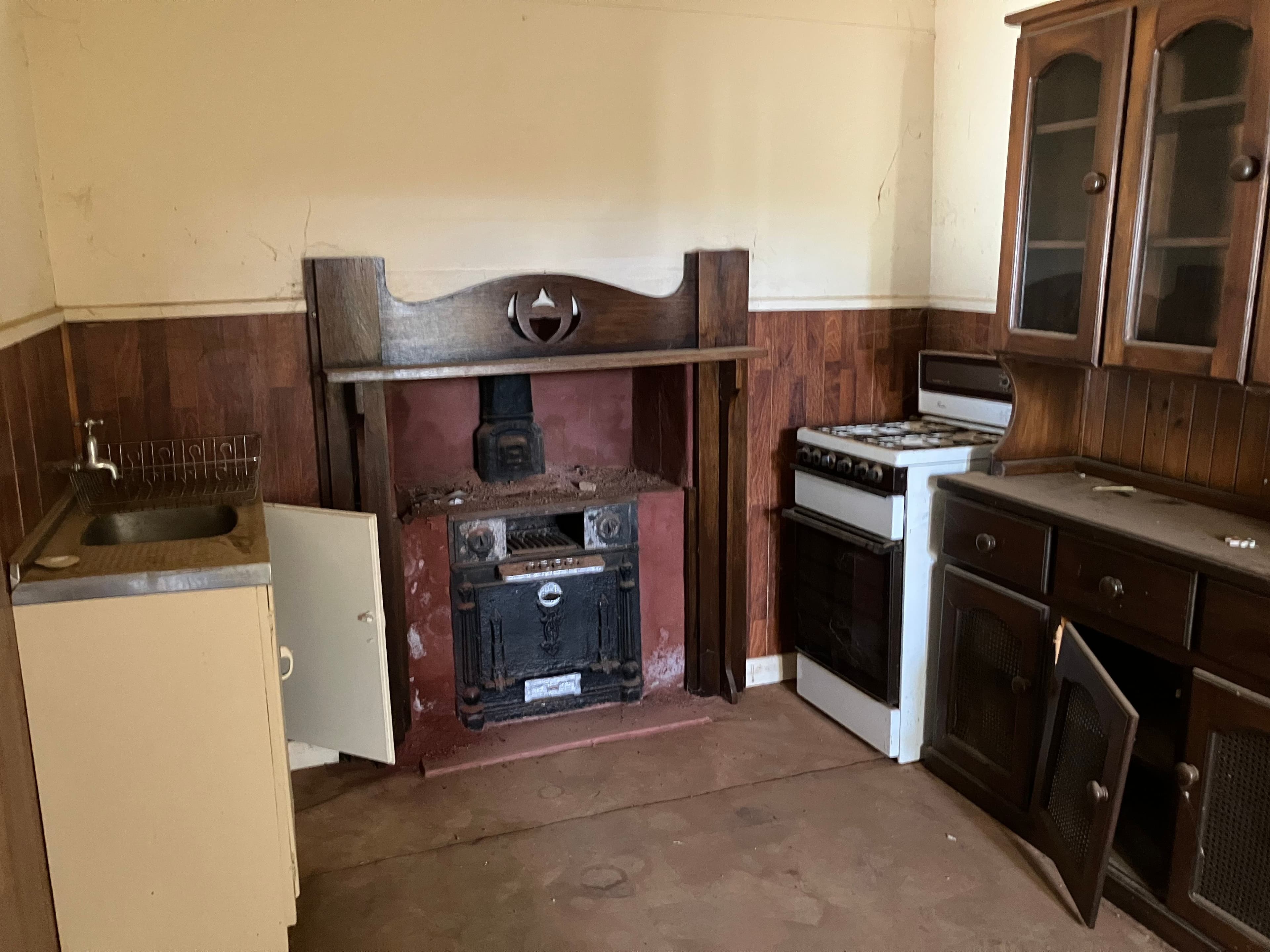 176 Buck Street, Broken Hill NSW 2880, Broken Hill - Thumbnail 2