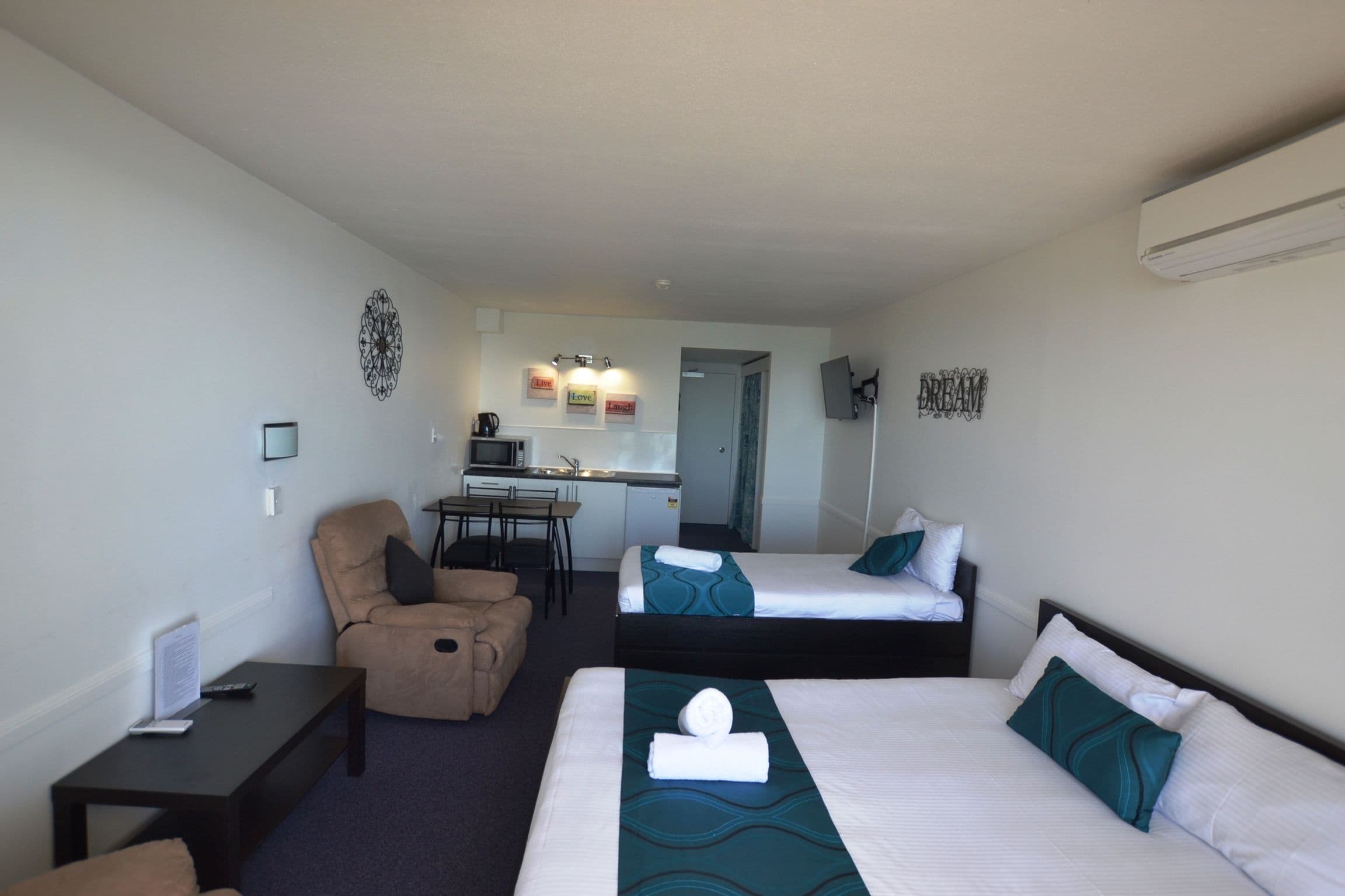 4 Adelaide Street, Yeppoon QLD 4703, Yeppoon - Thumbnail 4