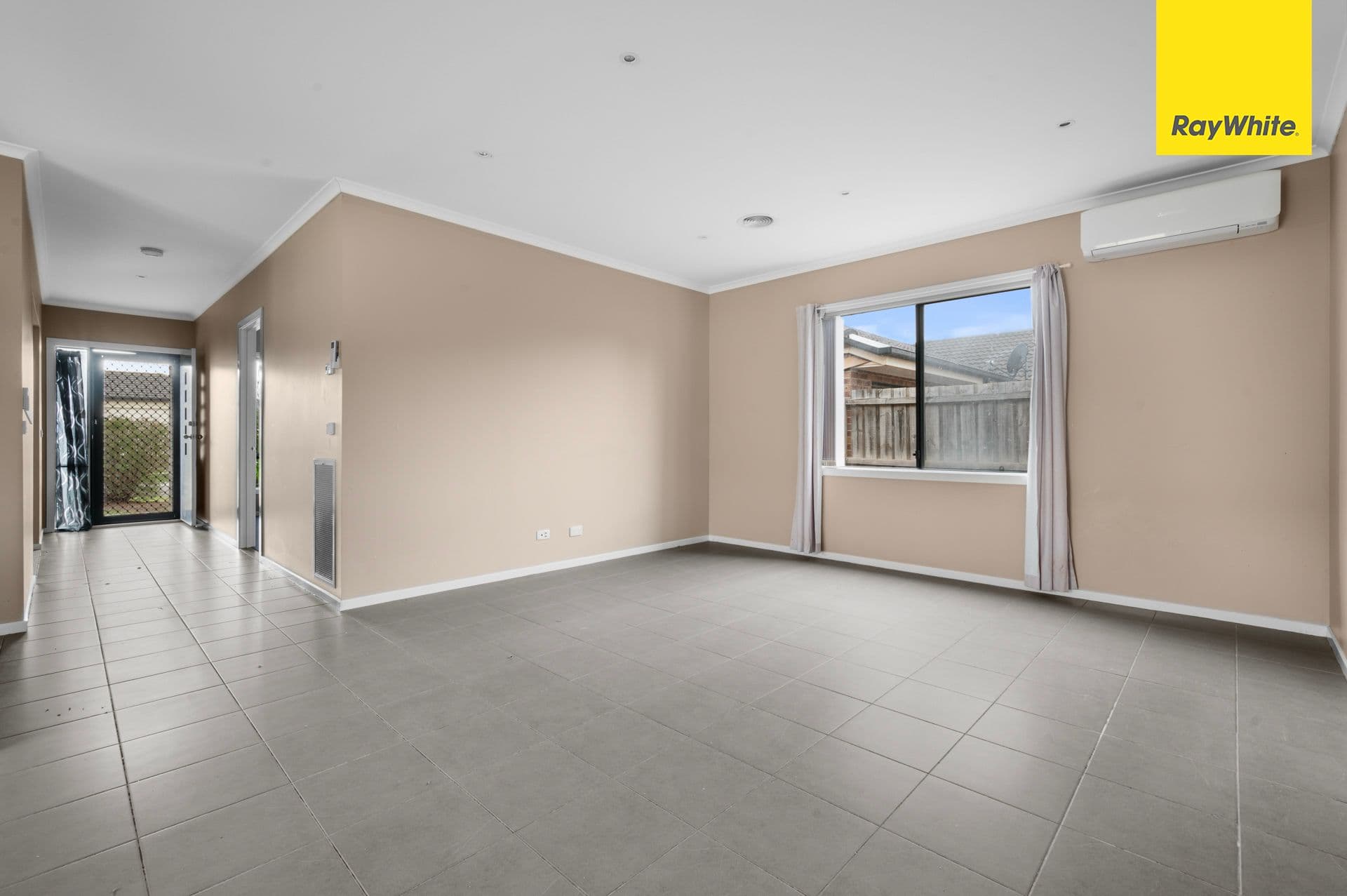 28 Spearfelt Street, Kurunjang VIC 3337, Kurunjang - Thumbnail 2