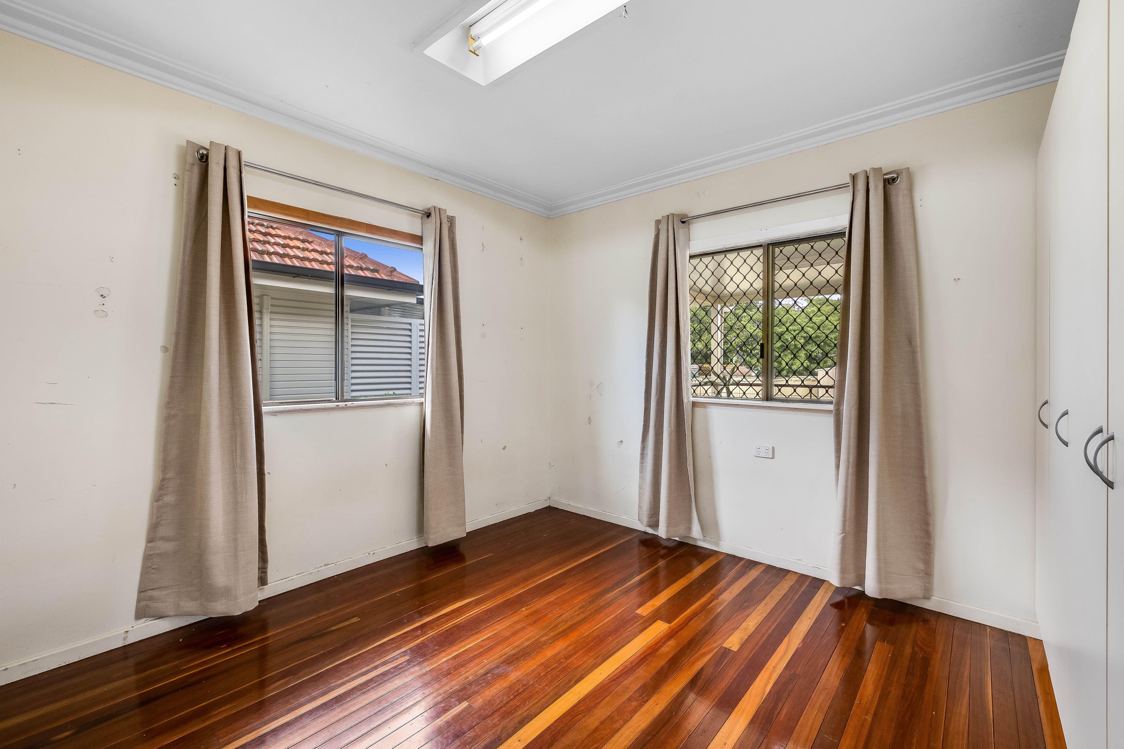 16 Rosina Street, Newtown QLD 4350, Newtown - Thumbnail 7