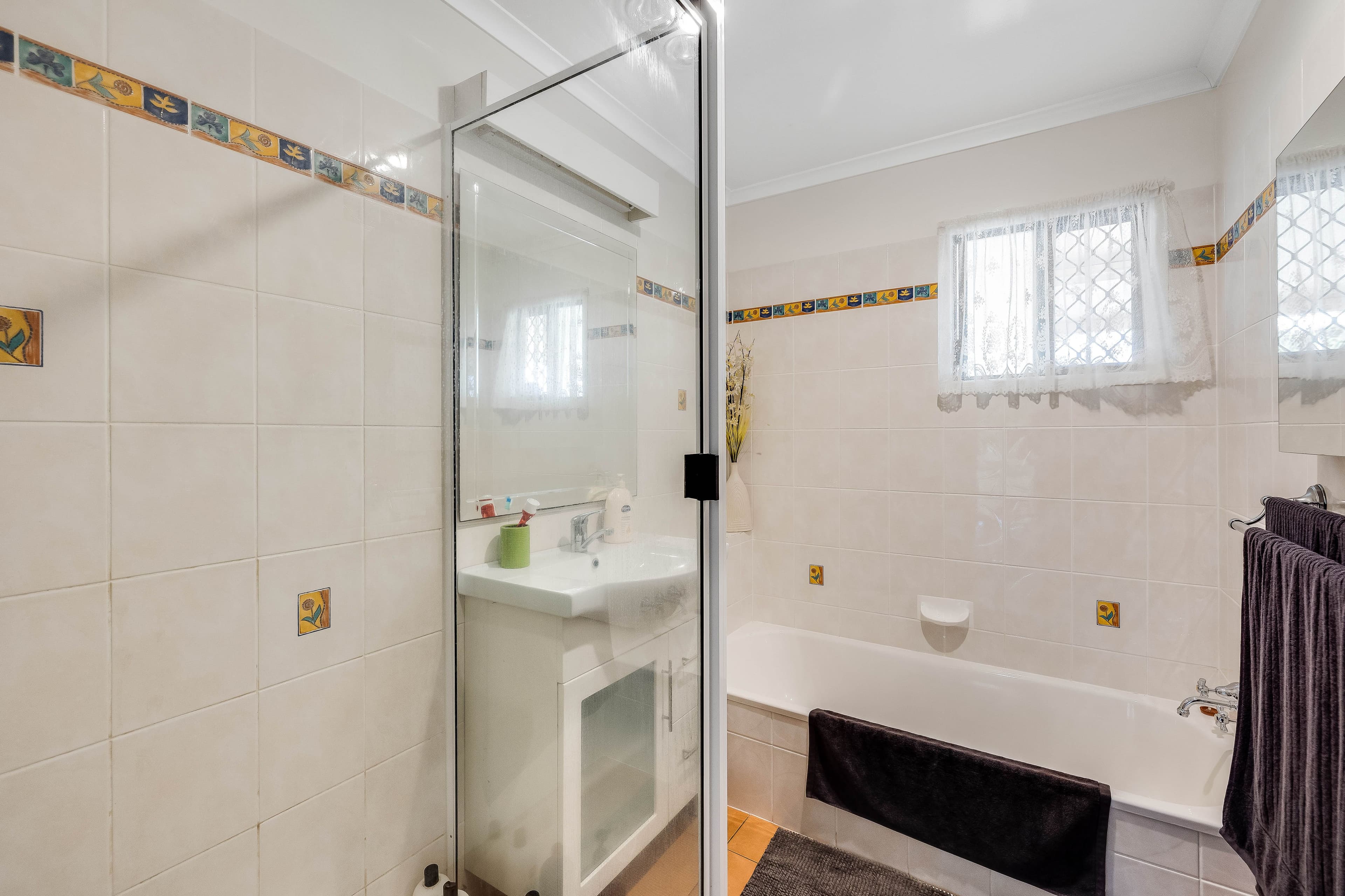 16 Rosina Street, Newtown QLD 4350, Newtown - Thumbnail 8