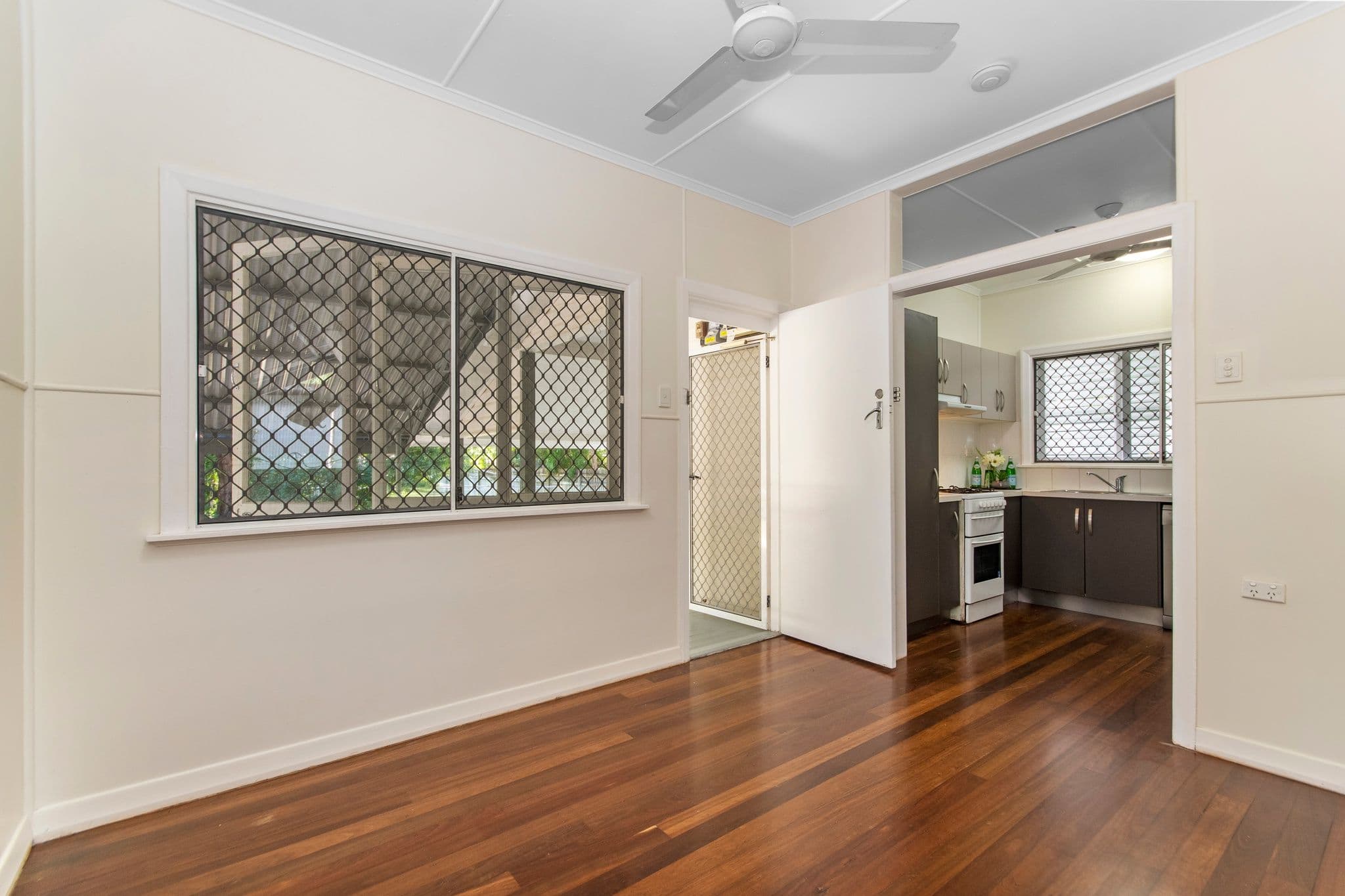 27 Sabadine Street, Aitkenvale QLD 4814, Aitkenvale - Thumbnail 5