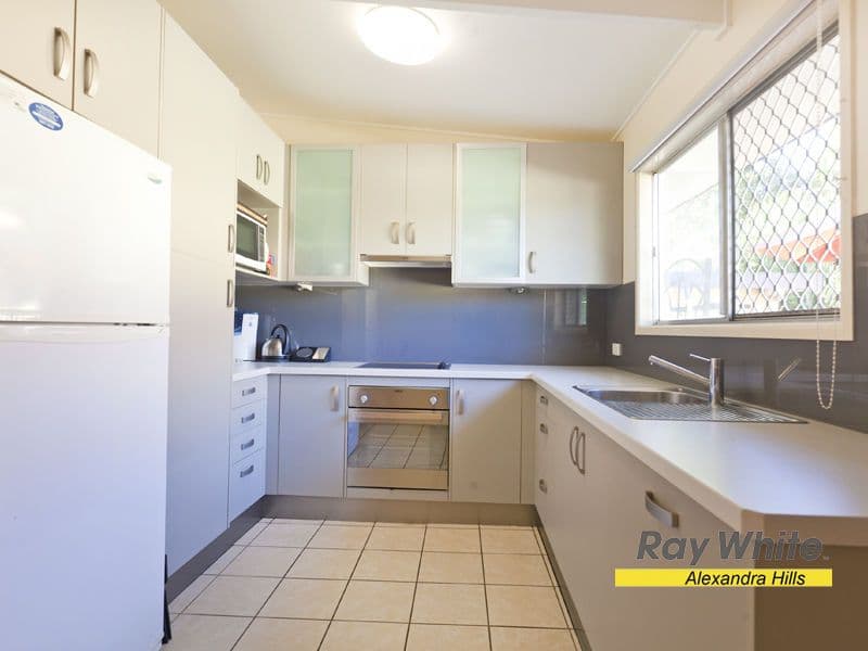 3 Elizabeth Drive, ALEXANDRA HILLS QLD 4161, Alexandra Hills - Thumbnail 3