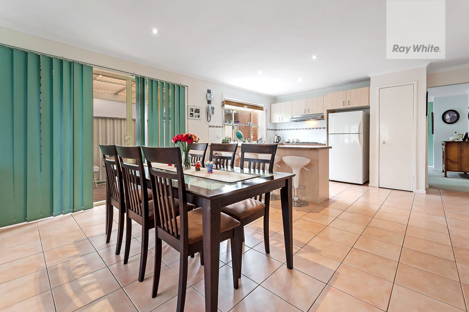 39 Lakes Drive, Craigieburn VIC 3064, Craigieburn - Thumbnail 4