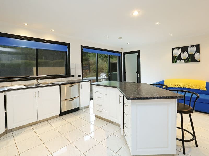 7 Regency Close, Wandana Heights VIC 3216, Wandana Heights - Thumbnail 6