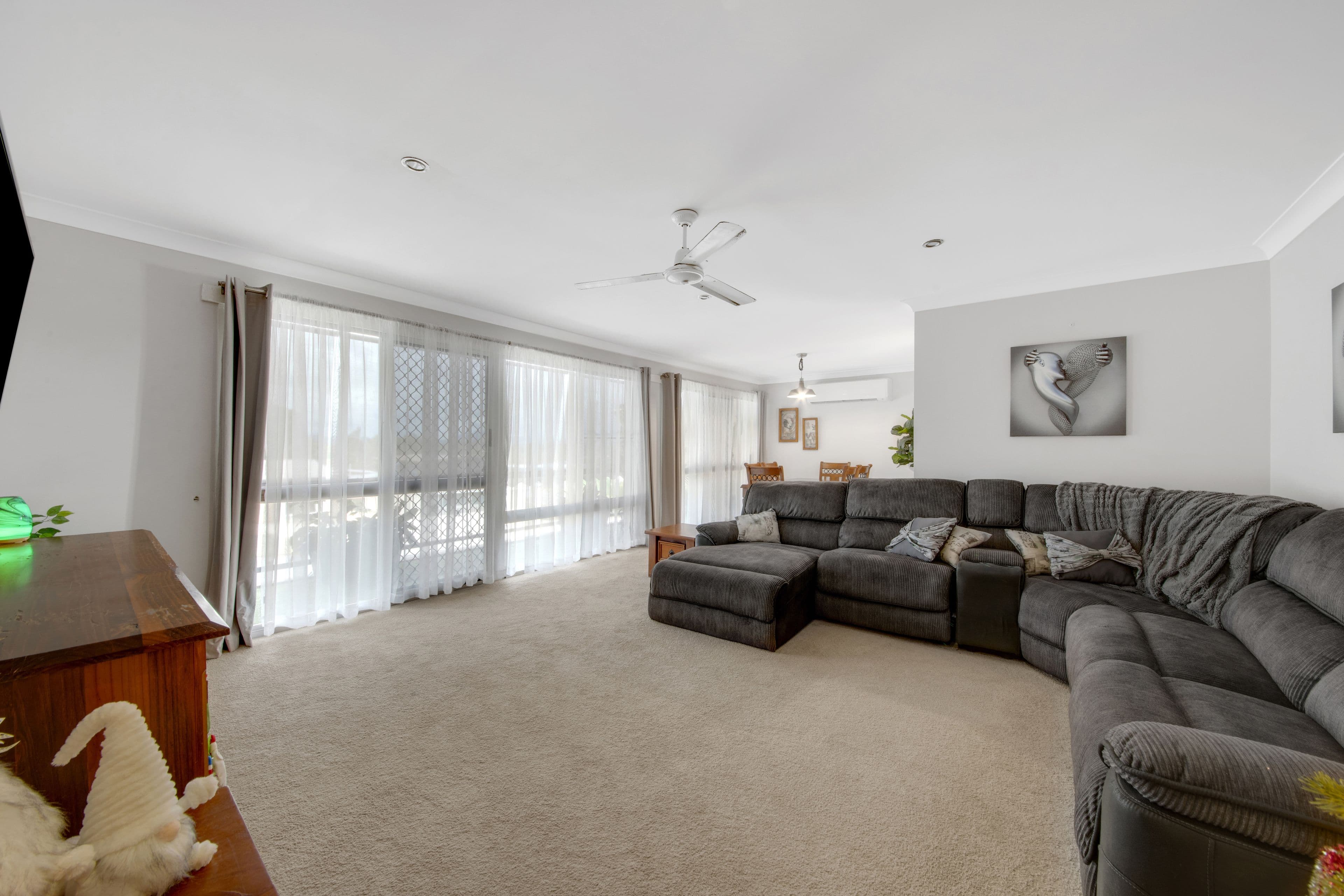 11 Wistari Street, Clinton QLD 4680, Clinton - Thumbnail 3