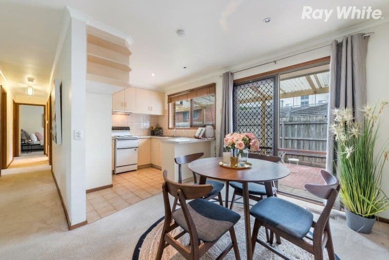 6 Springfield Avenue, Croydon VIC 3136, Croydon - Thumbnail 2