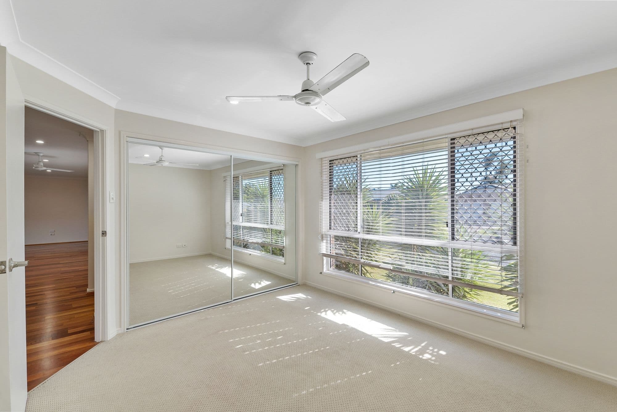 25 Linthaven Drive, Rothwell QLD 4022, Rothwell - Thumbnail 8