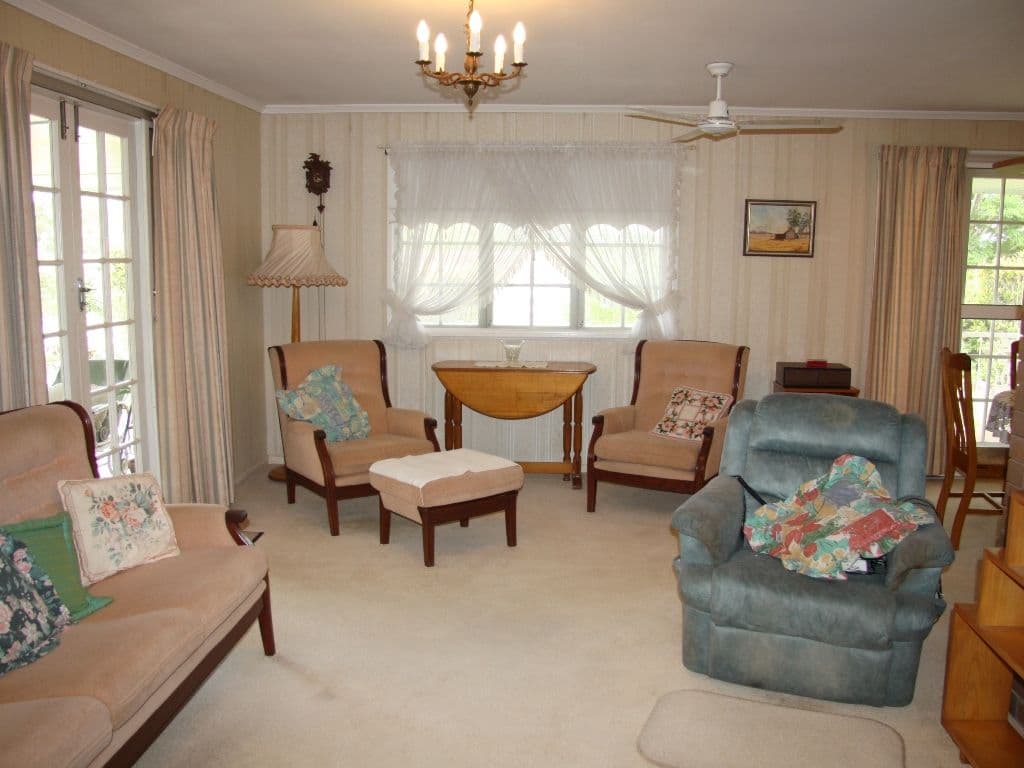 15 Hibiscus Street, EVERTON HILLS QLD 4053, Everton Hills - Thumbnail 2