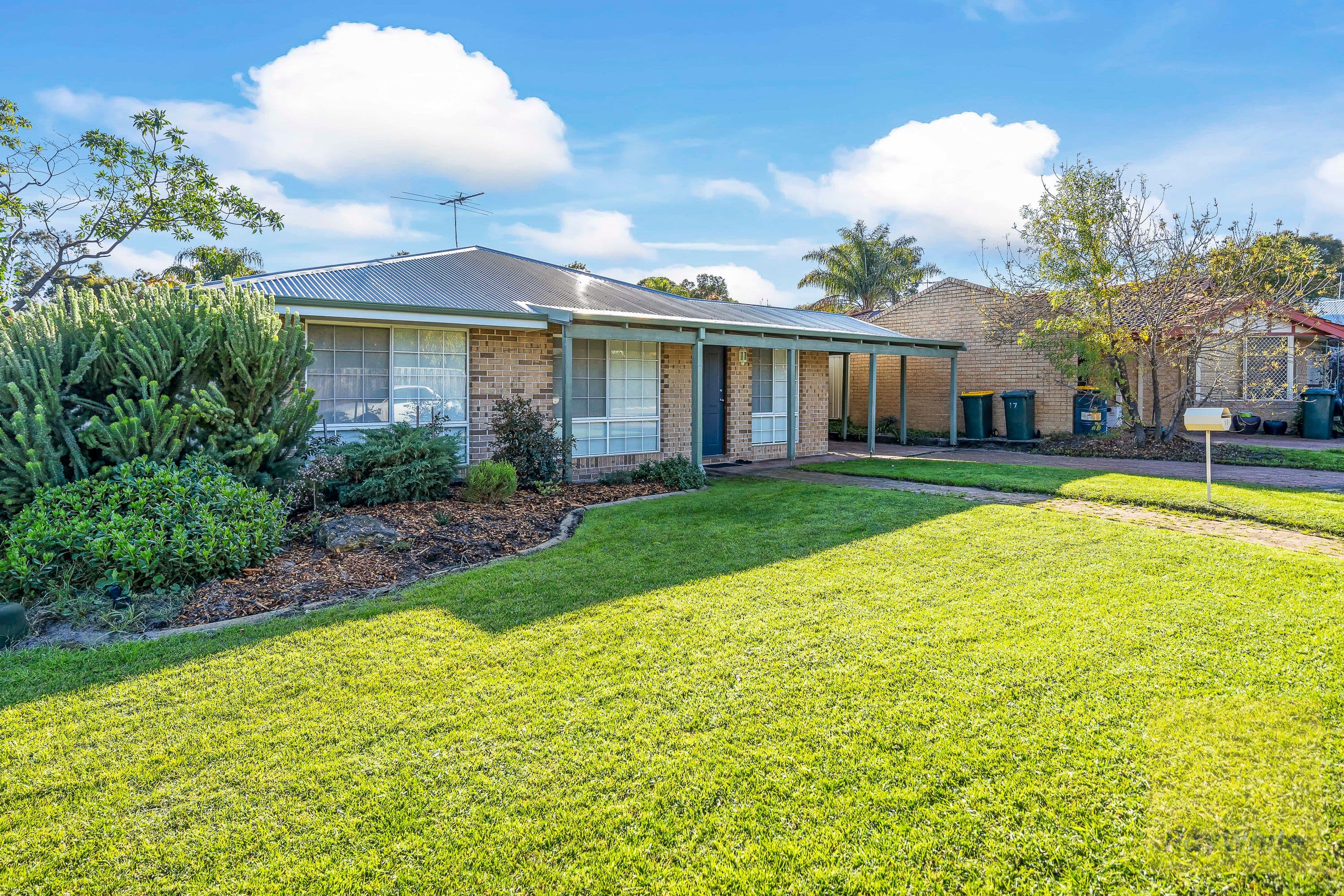 17 Wade Square, Stratton WA 6056, Stratton - Image 1