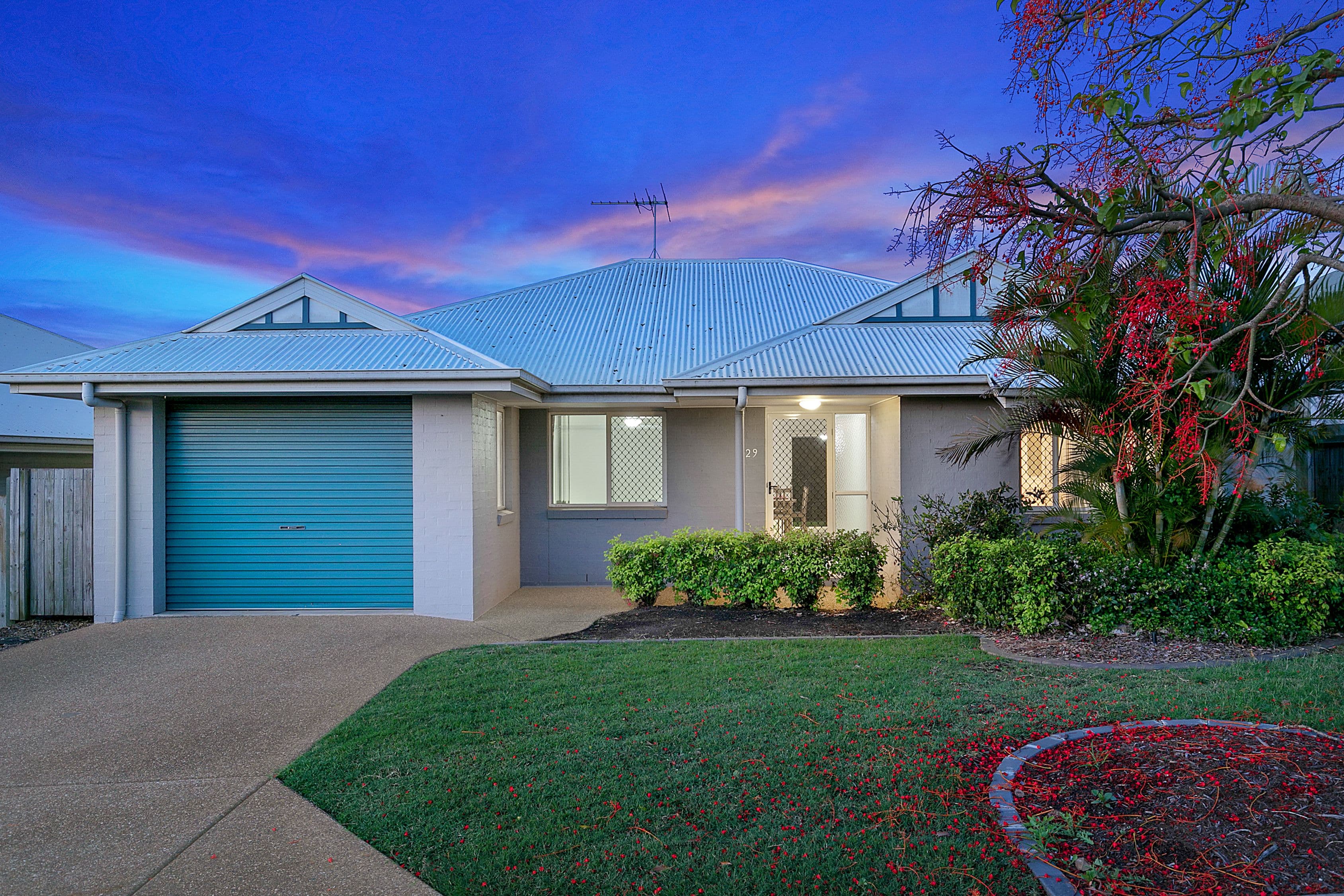8 Zahner Place, Manly West QLD 4179, Manly West - Image 1