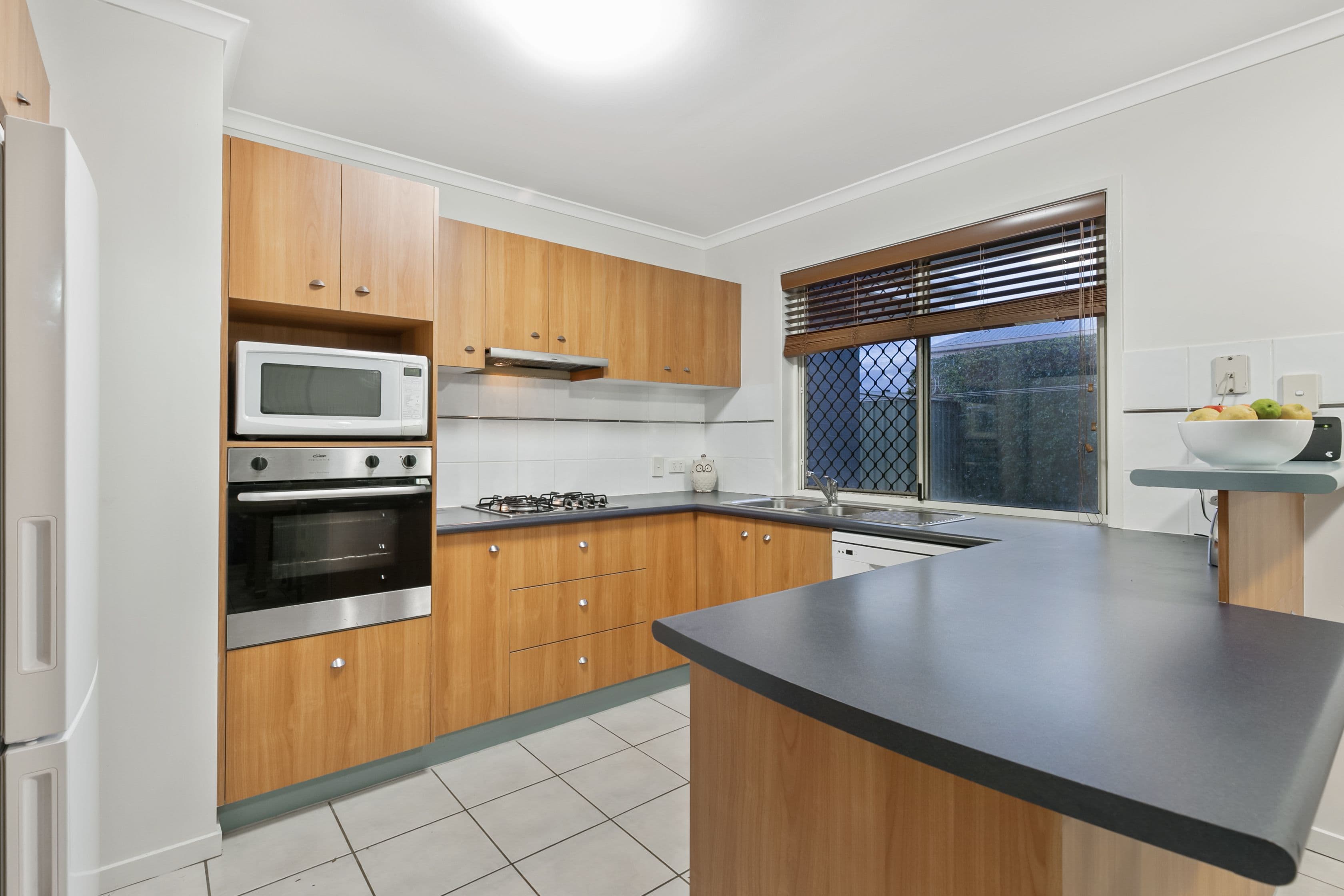 8 Zahner Place, Manly West QLD 4179, Manly West - Thumbnail 3