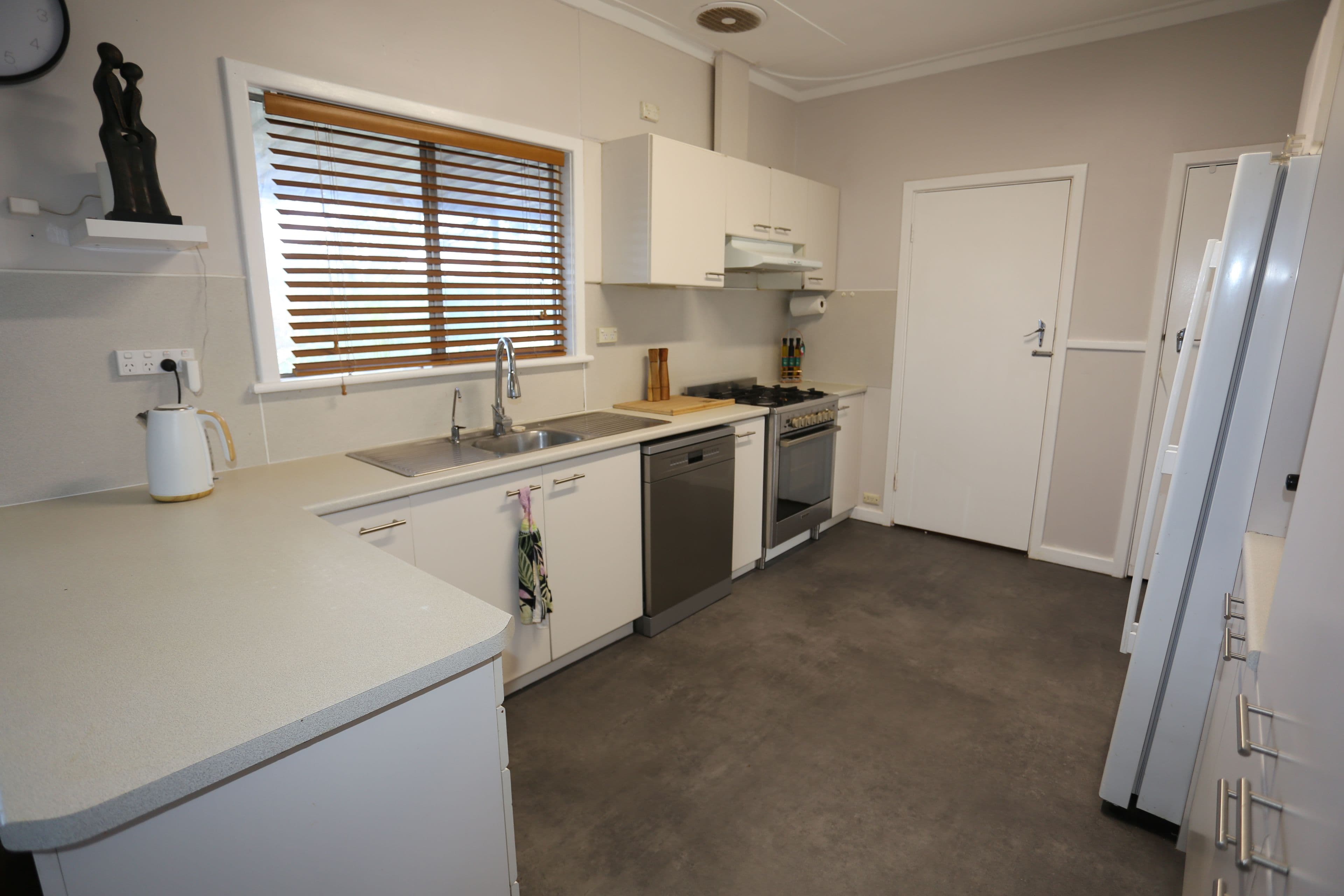 4 Nickeltown Crescent, Kambalda East WA 6442, Kambalda East - Thumbnail 4