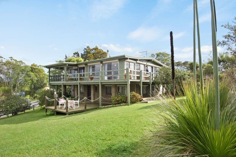 84 Annetts Parade, Mossy Point - Image 1