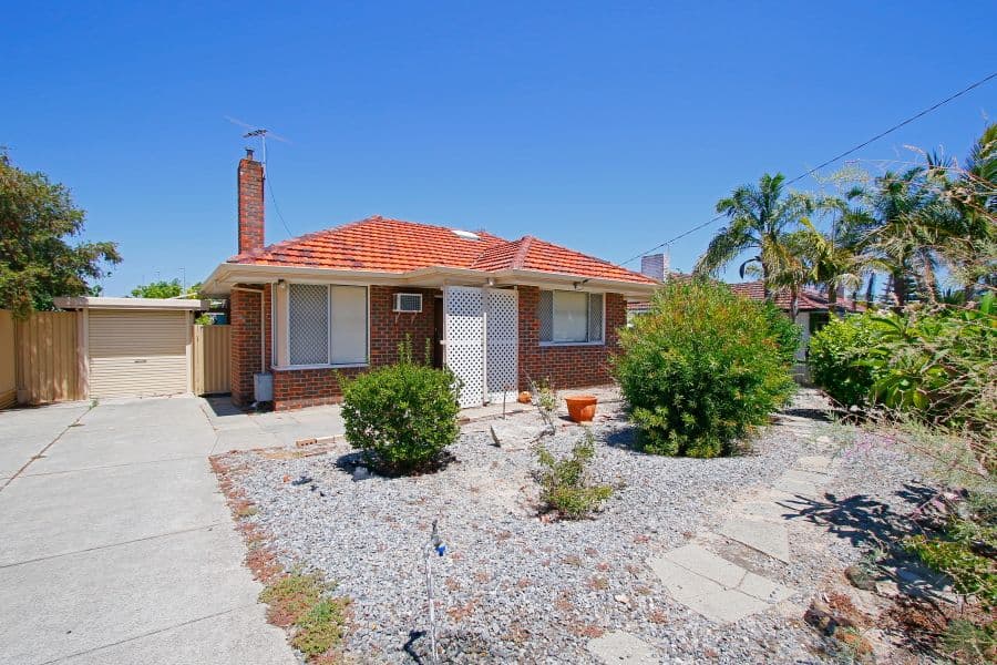 392 Kew Street, Cloverdale WA 6105, Cloverdale - Image 1