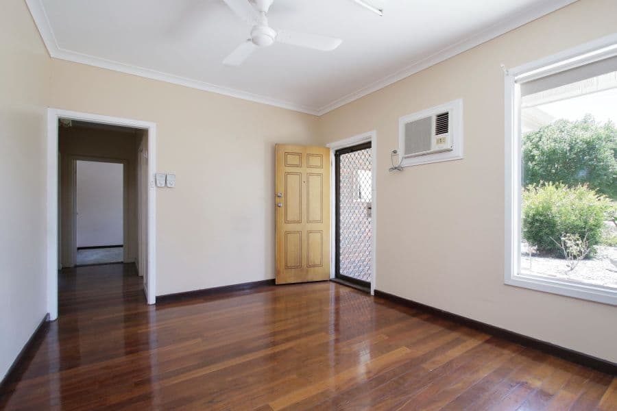 392 Kew Street, Cloverdale WA 6105, Cloverdale - Thumbnail 4