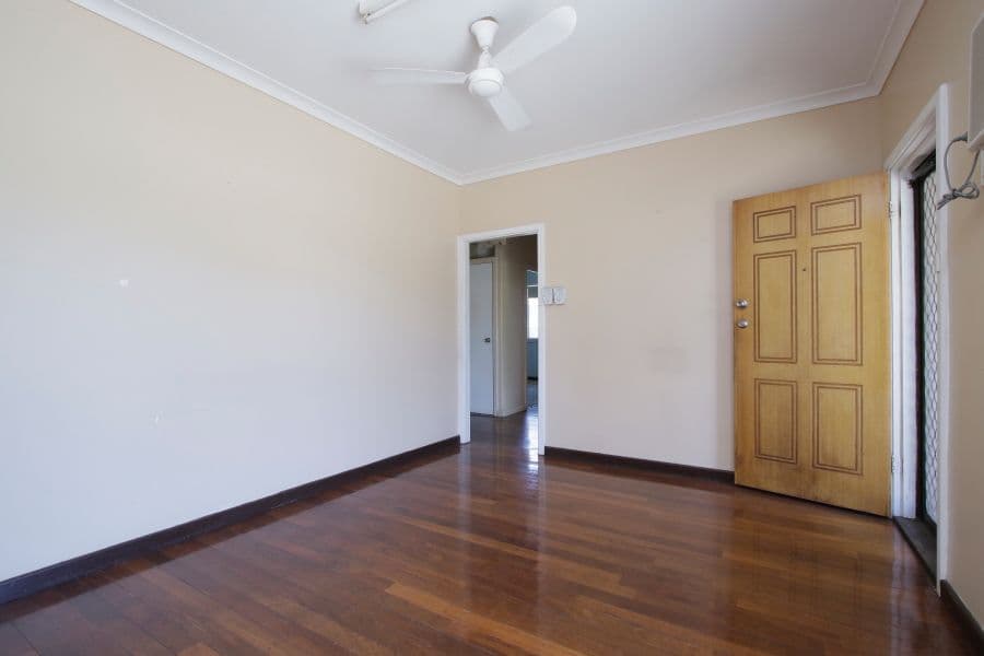 392 Kew Street, Cloverdale WA 6105, Cloverdale - Thumbnail 5