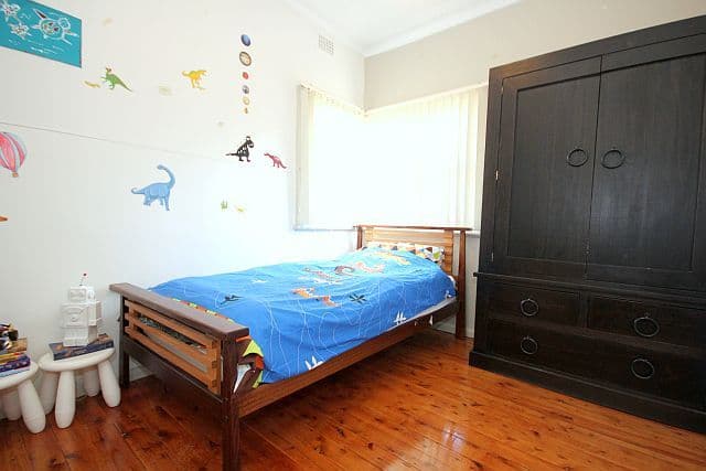 43 Bellevue Avenue, GEORGES HALL NSW 2198, Georges Hall - Thumbnail 6