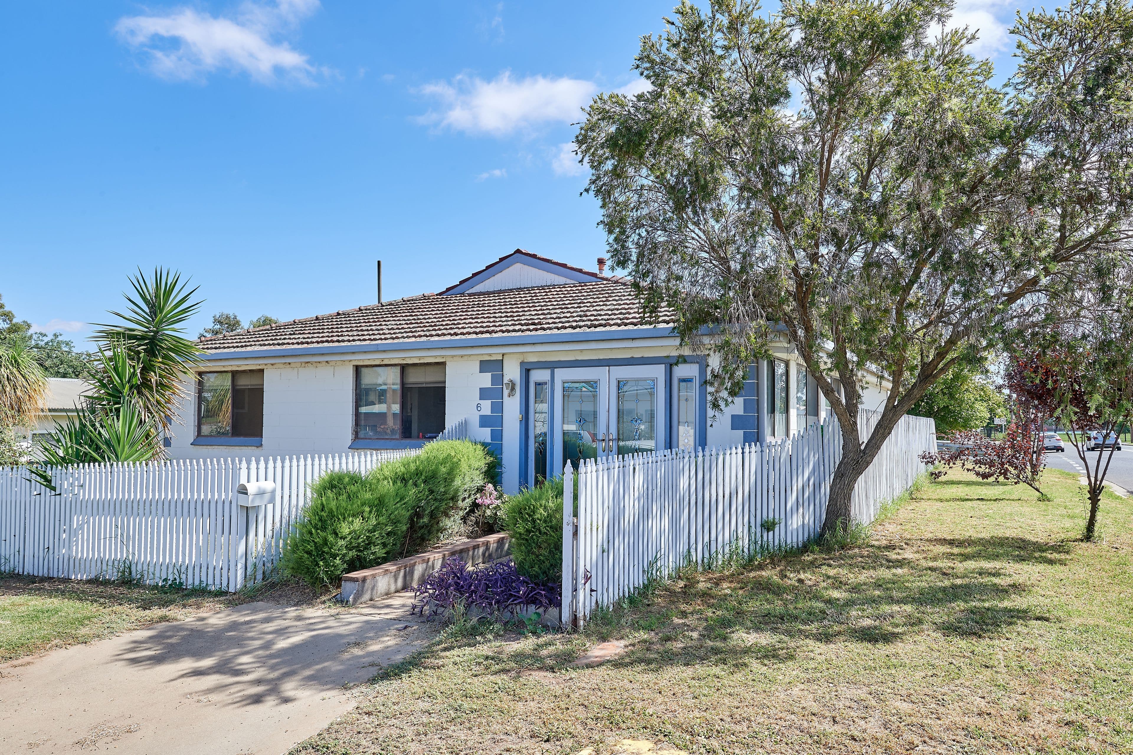 6 George Street, Junee NSW 2663, Junee - Image 1