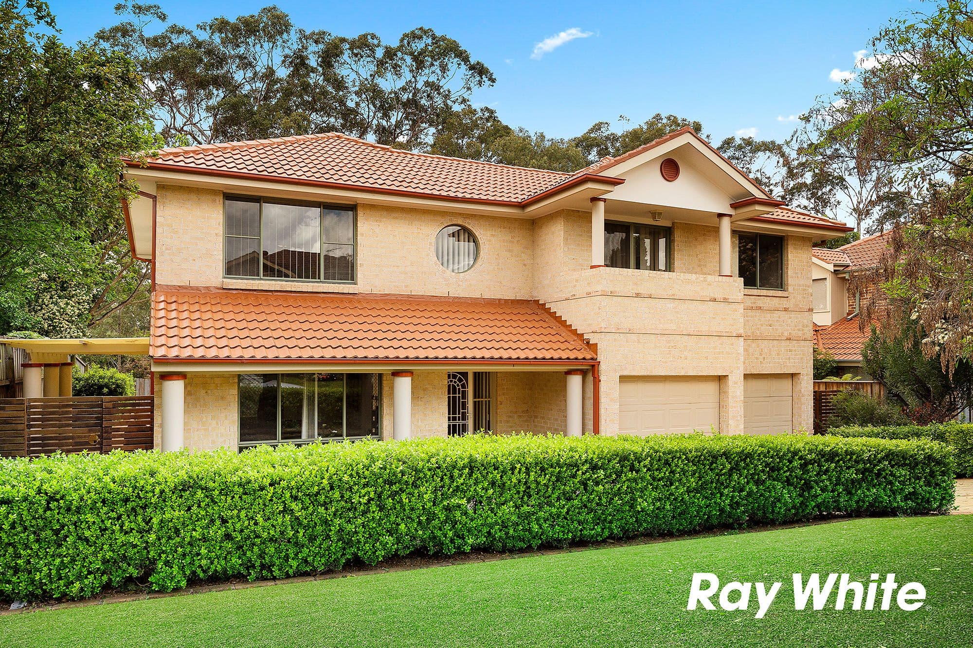 8 Longley Place, Castle Hill - Image 1