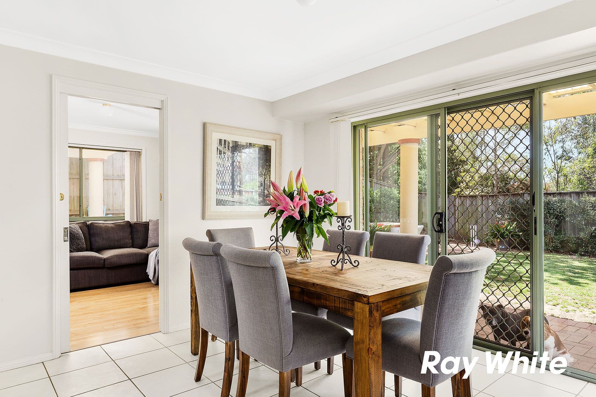 8 Longley Place, Castle Hill - Thumbnail 3