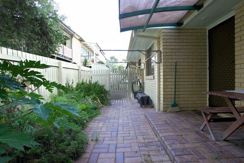 65 Sutton Street, REDCLIFFE QLD 4020, Redcliffe - Thumbnail 2