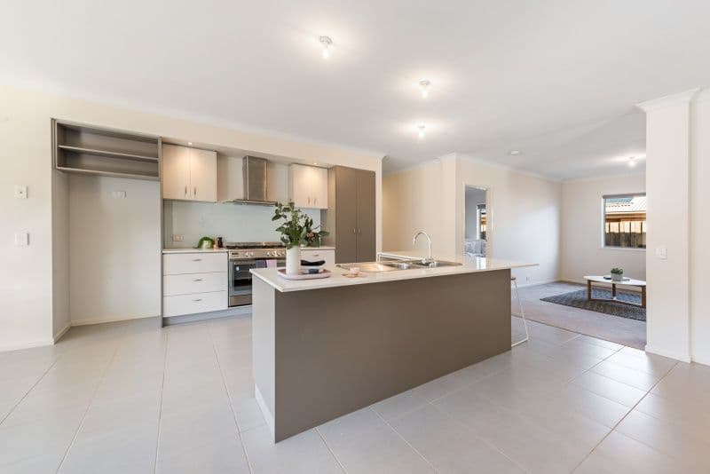 5 Darriwell Drive, Bannockburn VIC 3331, Bannockburn - Thumbnail 3