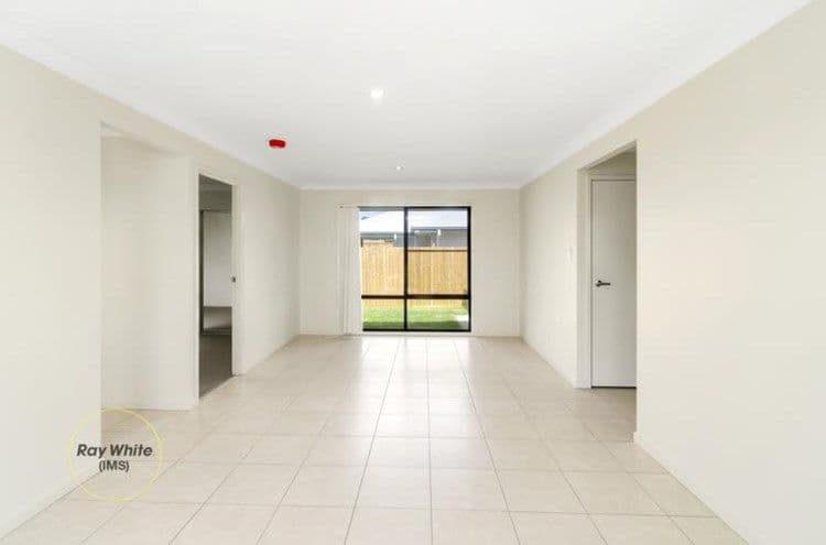 34 Vista Crescent, Pimpama QLD 4209, Pimpama - Thumbnail 2