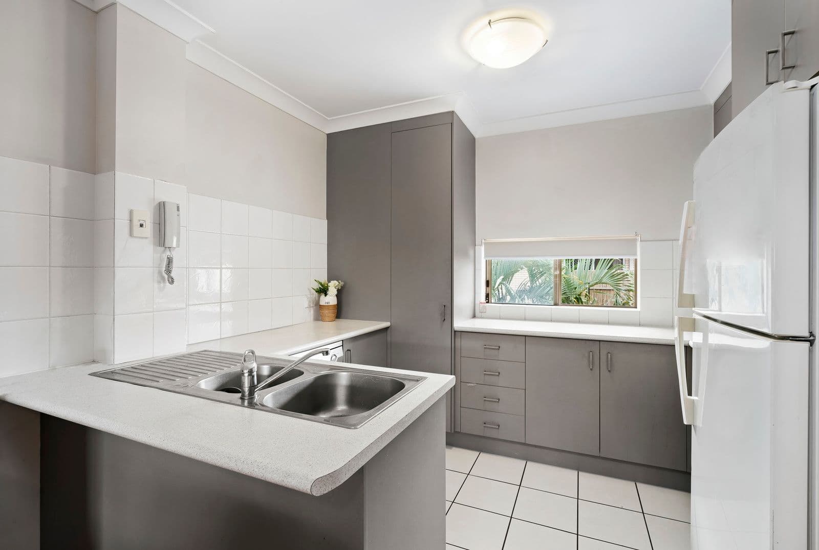 17 Lather Street, Southport QLD 4215, Southport - Image 1