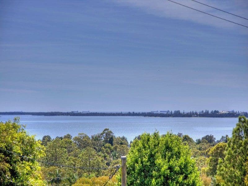 30 Hillside Drive, BERKELEY VALE NSW 2261, Berkeley Vale - Thumbnail 2