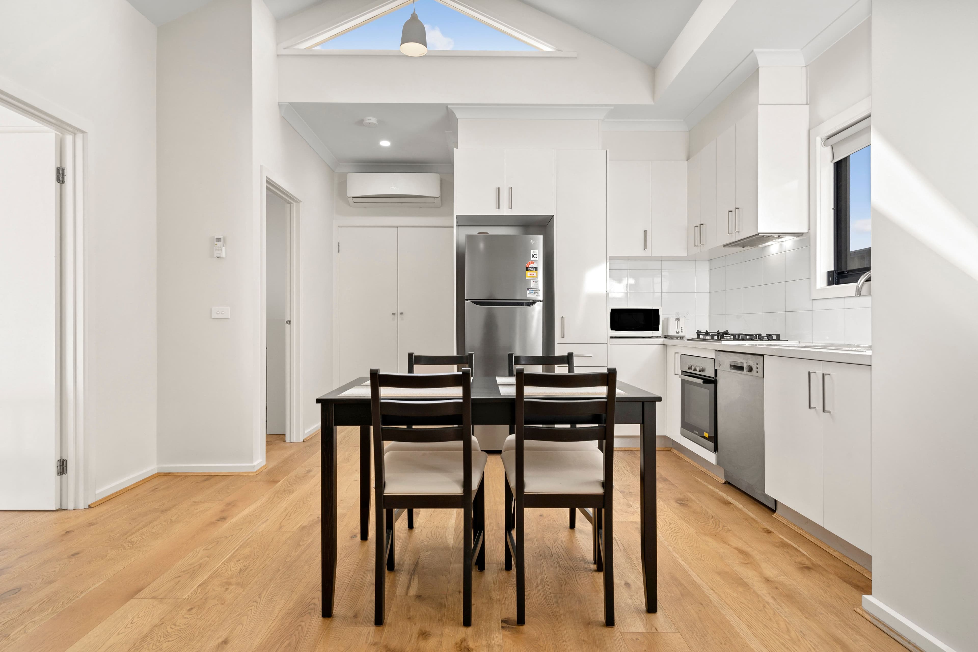 28 Messmate Street, Lalor VIC 3075, Lalor - Thumbnail 4