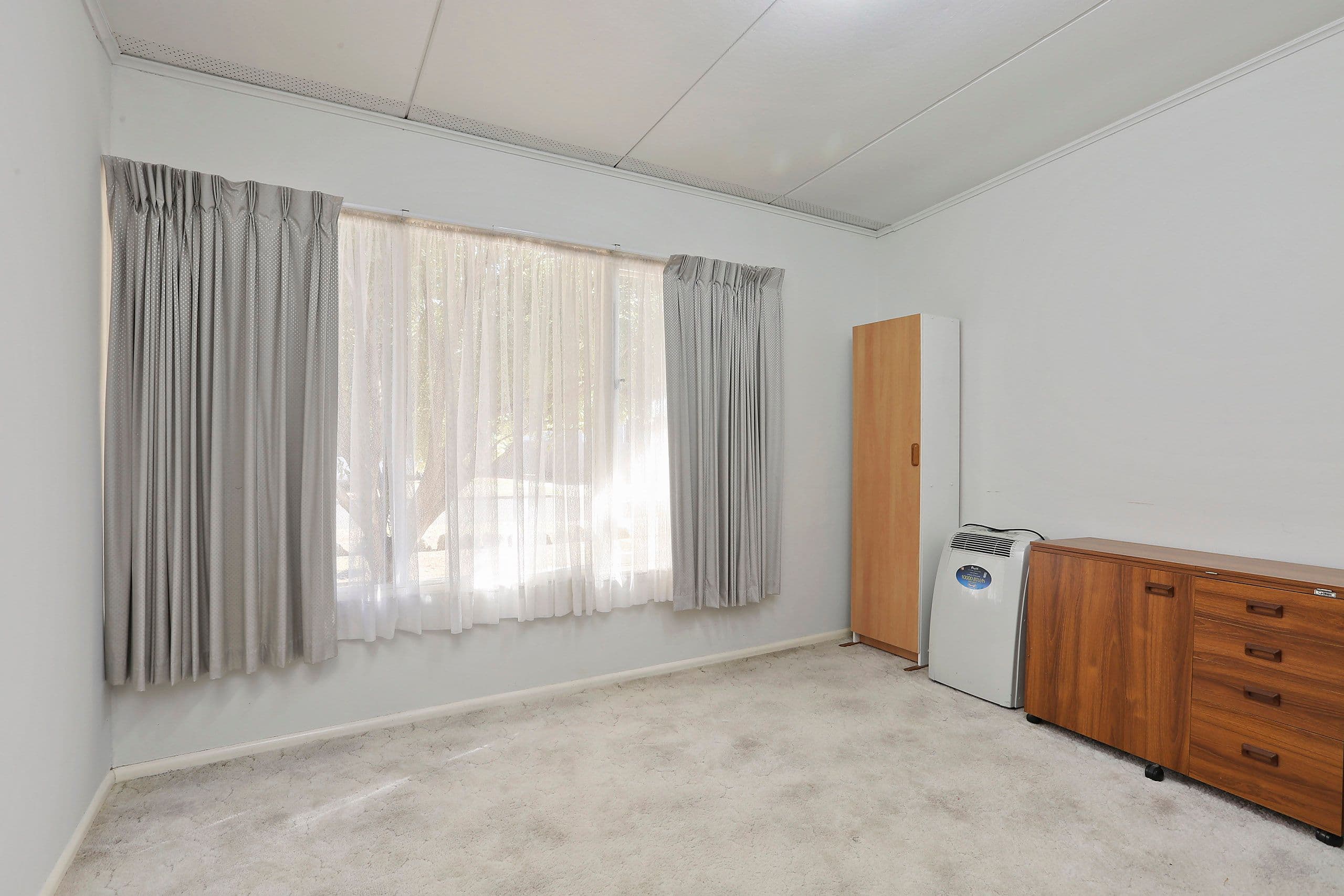 15 Canterbury Road East, Lara VIC 3212, Lara - Thumbnail 6