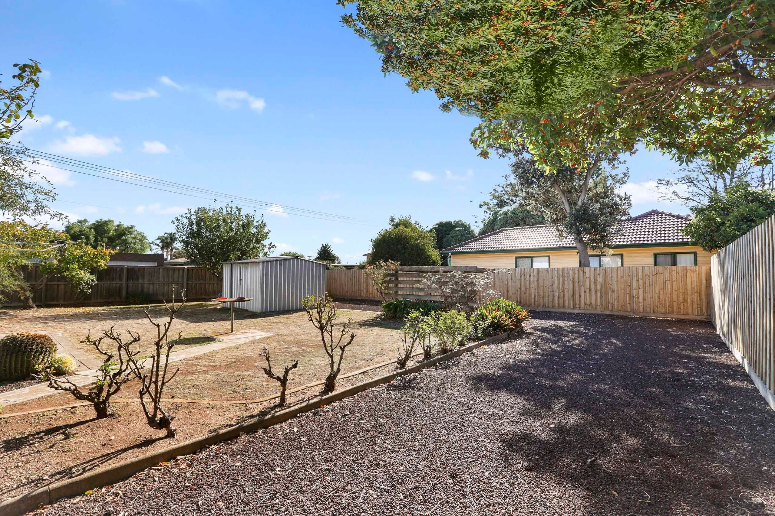 15 Canterbury Road East, Lara VIC 3212, Lara - Thumbnail 8