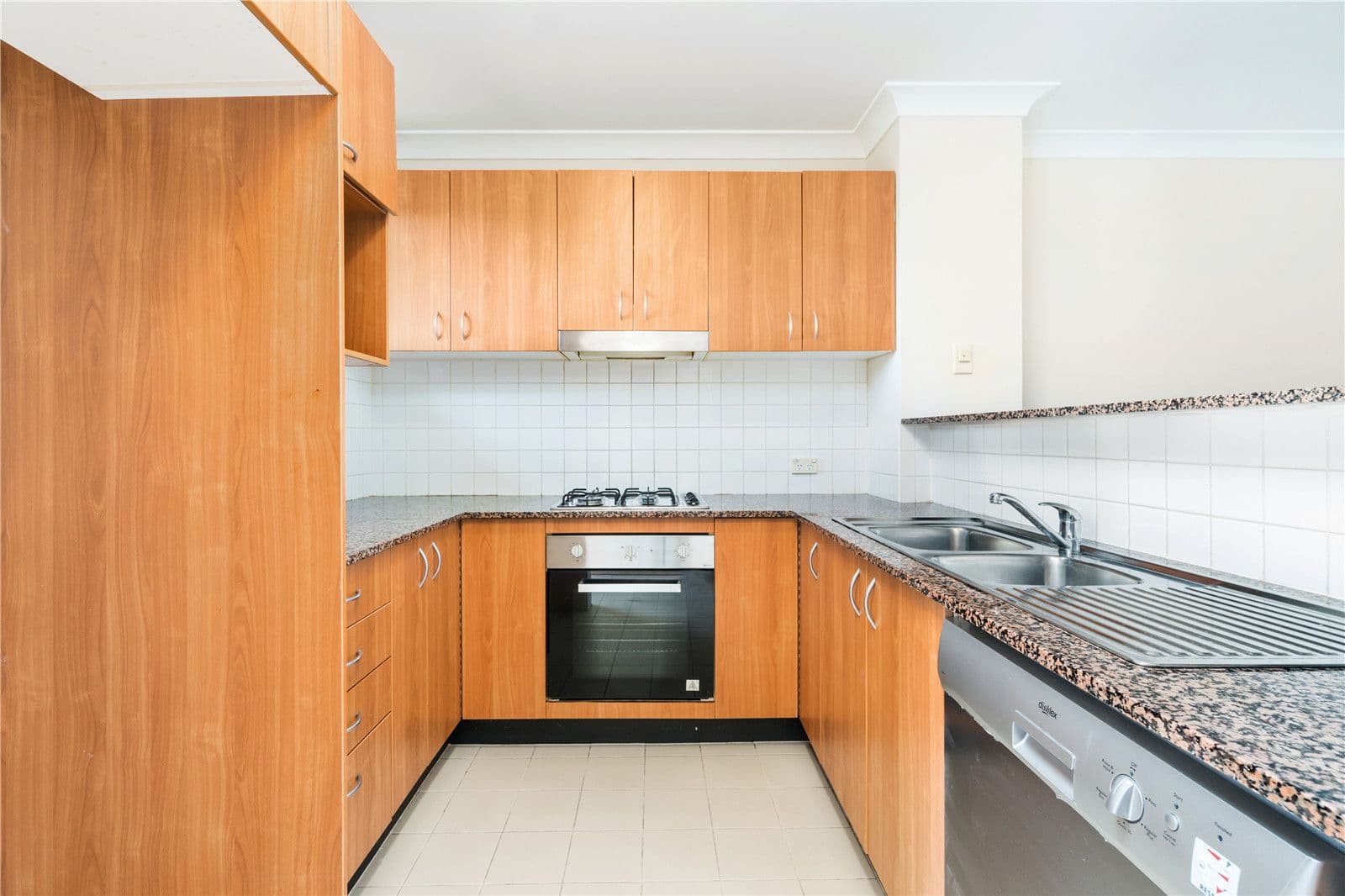 19 / 405 Oxford Street, Mount Hawthorn, Mount Hawthorn - Thumbnail 2