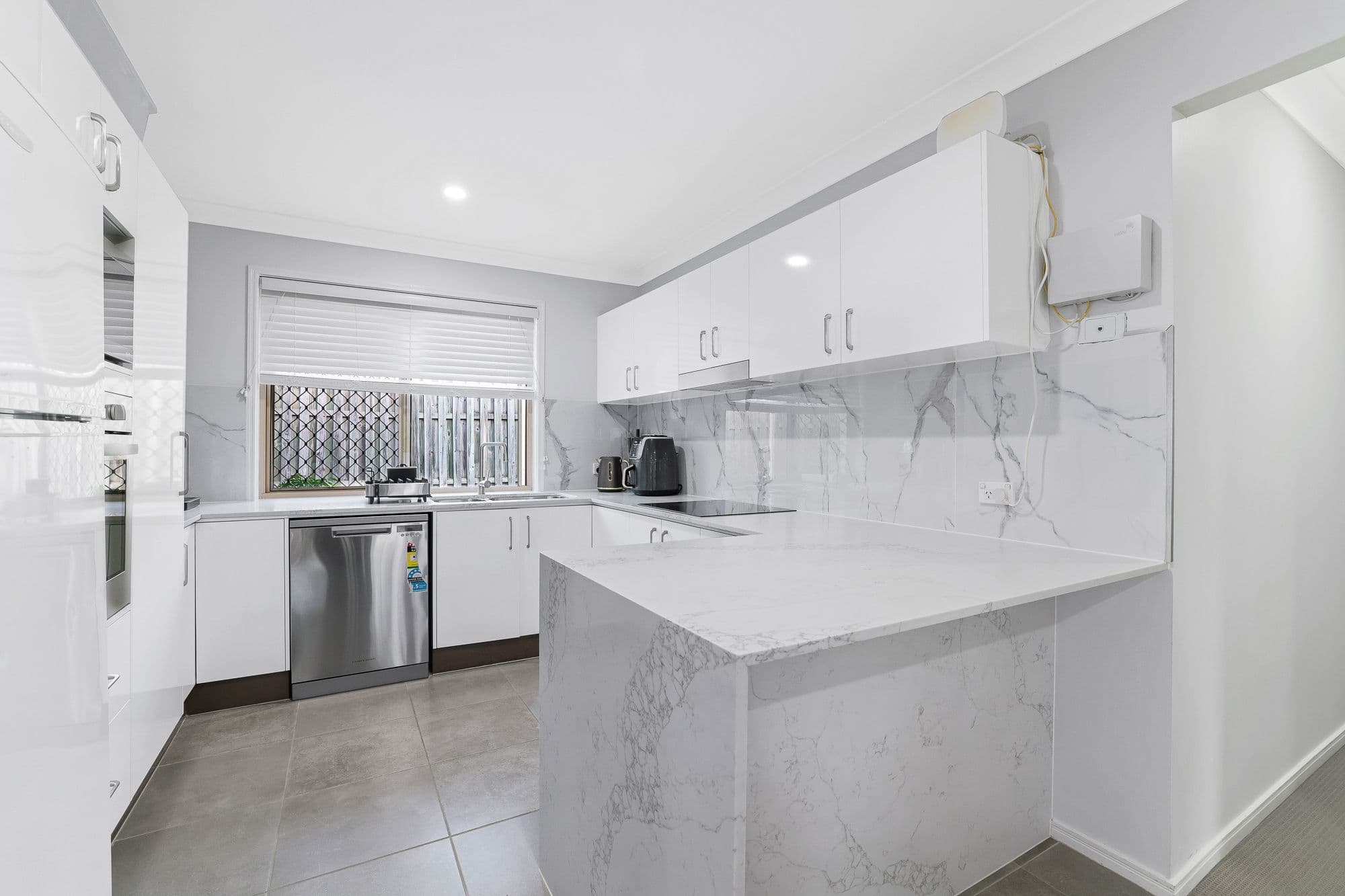 3 Daintree Drive, Parkwood QLD 4214, Parkwood - Thumbnail 2