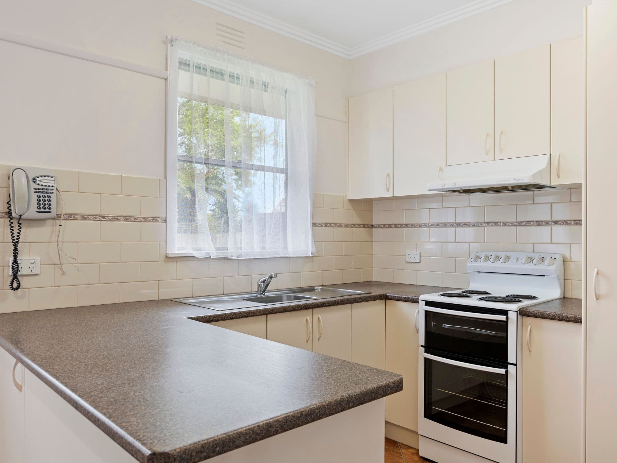 8 Dannock Street, Leongatha VIC 3953, Leongatha - Thumbnail 6