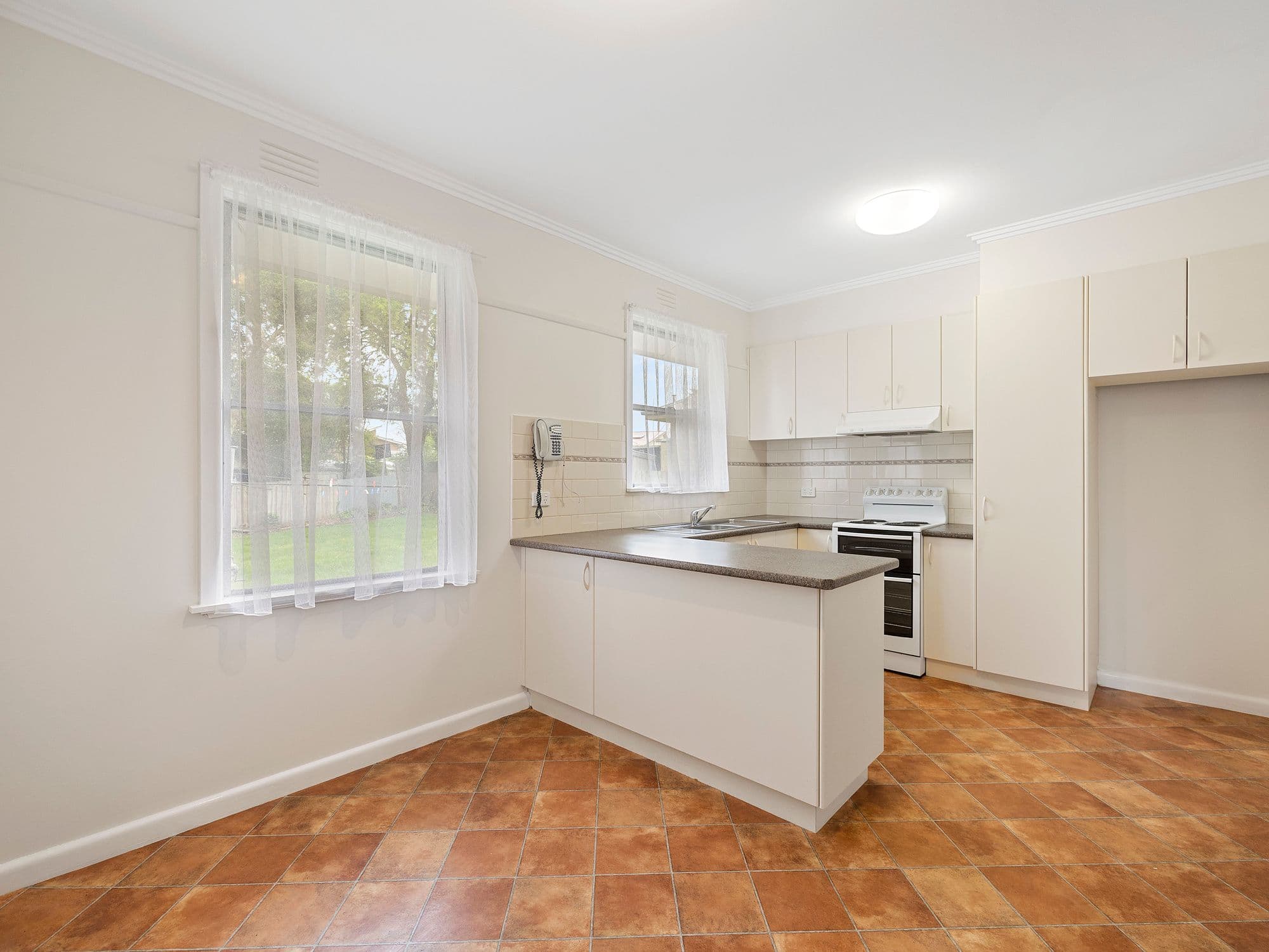 8 Dannock Street, Leongatha VIC 3953, Leongatha - Thumbnail 7
