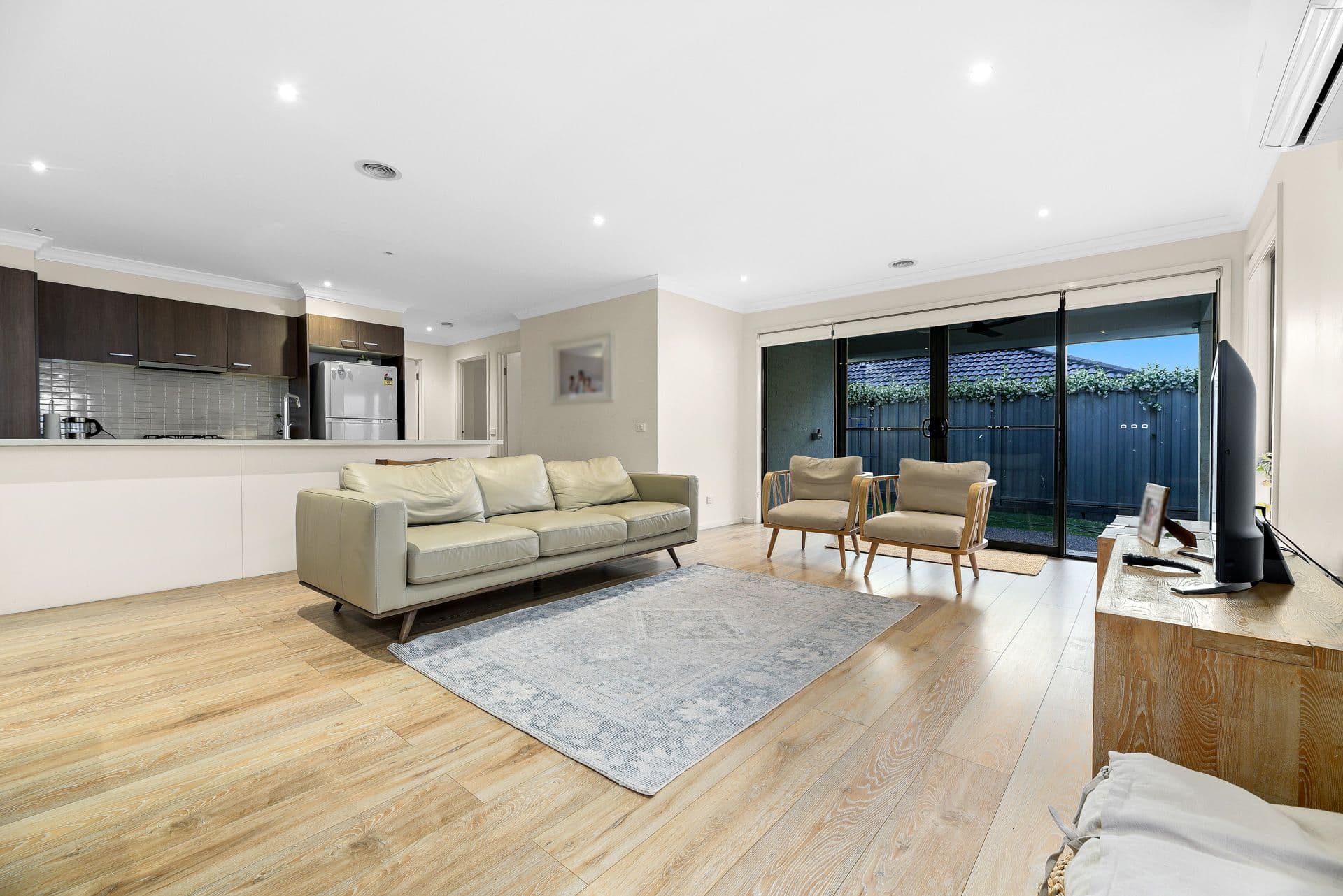 21 Whitehaven Street, Berwick VIC 3806, Berwick - Thumbnail 2