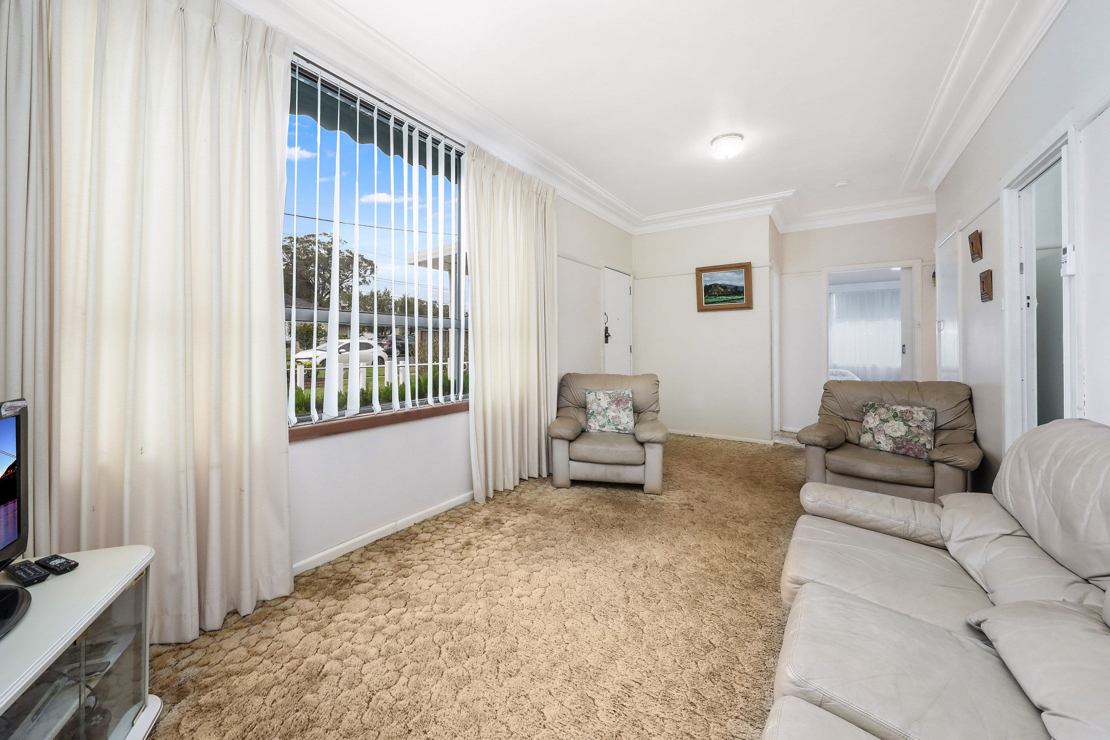 33 Ferndale Road, Revesby NSW 2212, Revesby - Thumbnail 2