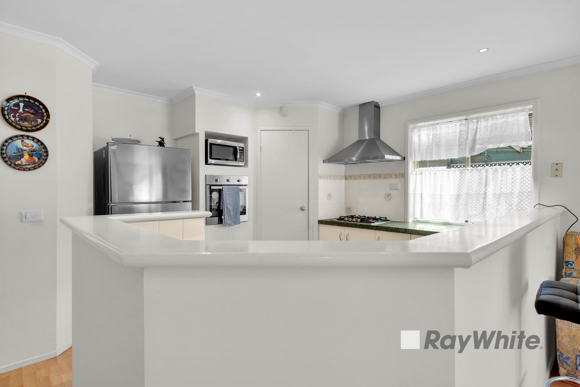 4 Ashton Rise, Narre Warren South VIC 3805, Narre Warren South - Thumbnail 3