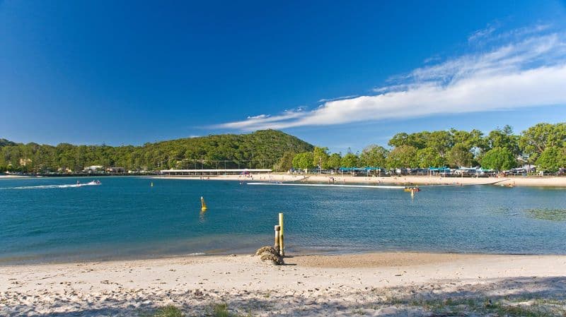 41 Tallebudgera Drive, PALM BEACH QLD 4221, Palm Beach - Thumbnail 4