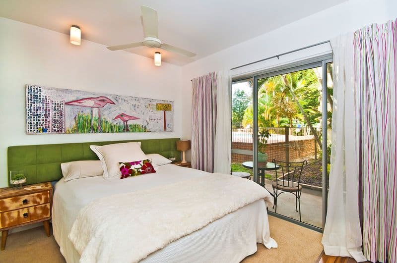 41 Tallebudgera Drive, PALM BEACH QLD 4221, Palm Beach - Thumbnail 7