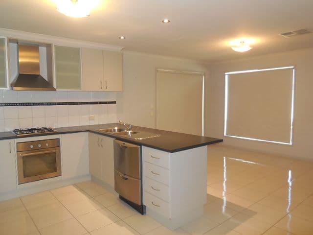 3 Yeovil Court, ECHUCA VIC 3564, Echuca - Thumbnail 3