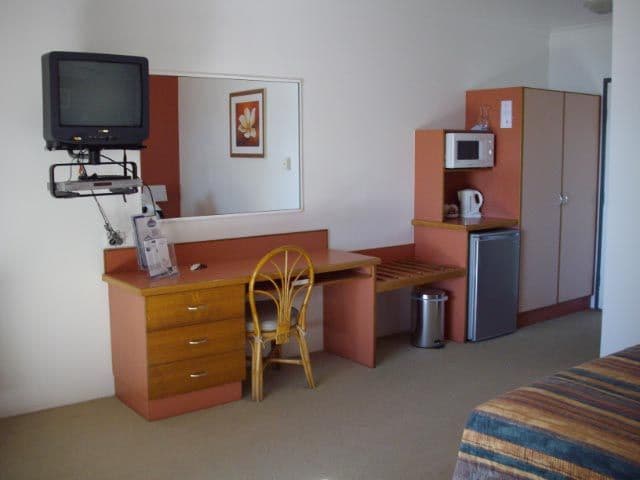 6  Beach Road, DOLPHIN HEADS QLD 4740, Dolphin Heads - Thumbnail 4
