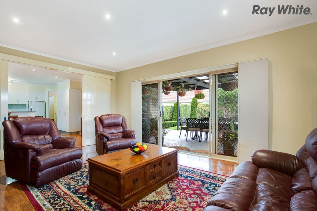 37 Perceval Crescent, Taylors Lakes VIC 3038, Taylors Lakes - Thumbnail 6