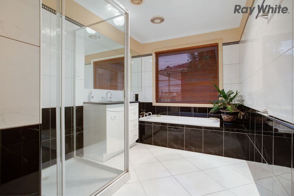 37 Perceval Crescent, Taylors Lakes VIC 3038, Taylors Lakes - Thumbnail 8